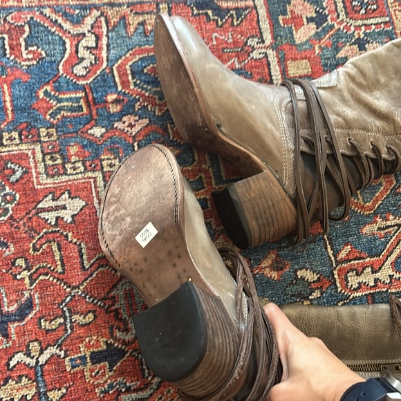 Freebird Coal boots - Picture 3 of 6